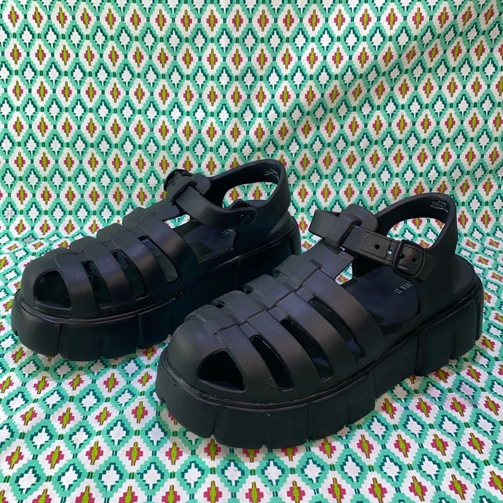 🖤🖤-Forever 21 Black  Platform Foam Sandals-🖤🖤